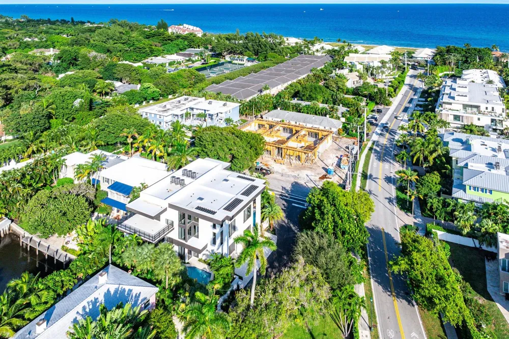 810 Andrews Avenue Delray Beach, FL 33483