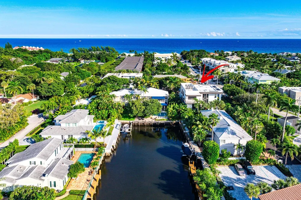 810 Andrews Avenue Delray Beach, FL 33483