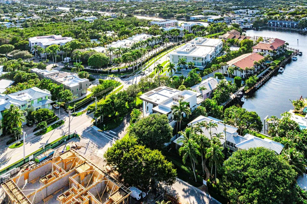 810 Andrews Avenue Delray Beach, FL 33483