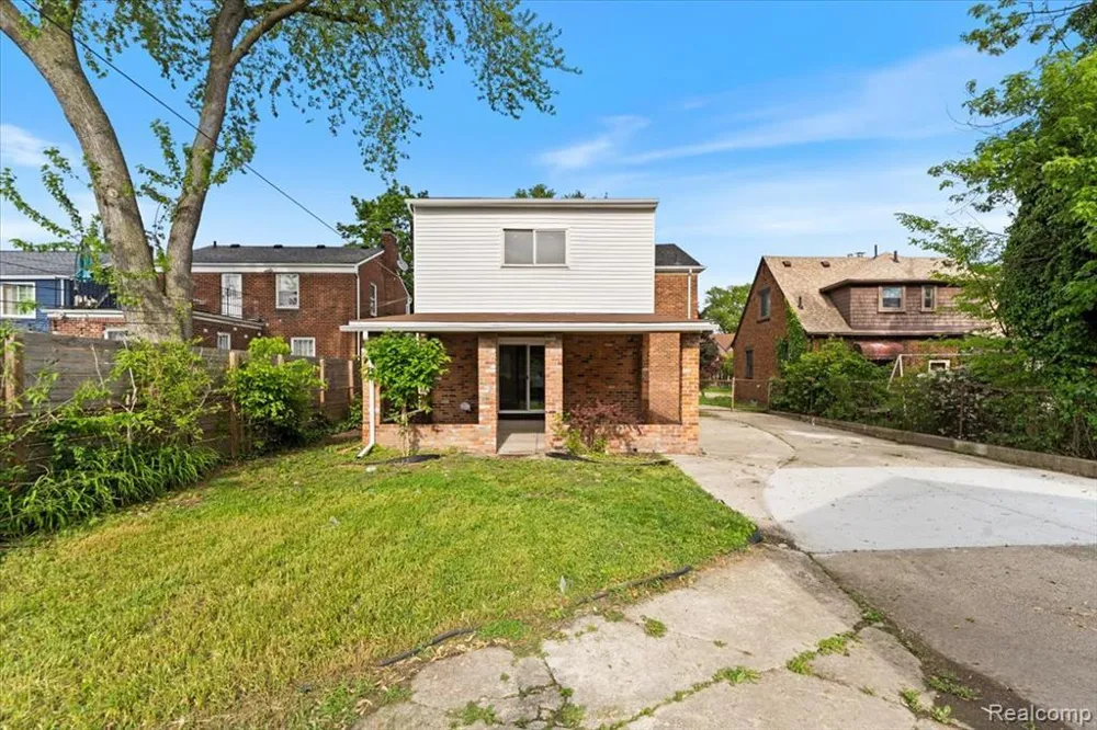 16171 Glastonbury Road Detroit, MI 48219