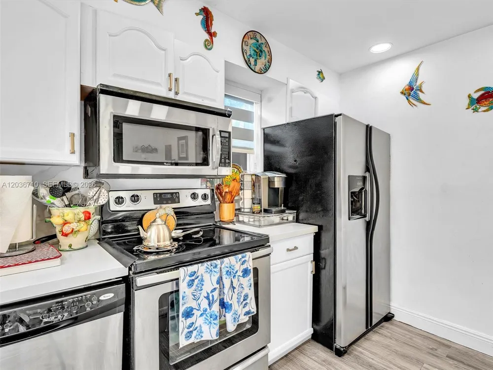 3483 SW 52nd Ave Pembroke Park, FL 33023