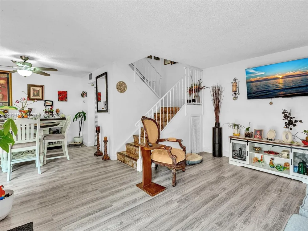 3483 SW 52nd Ave Pembroke Park, FL 33023