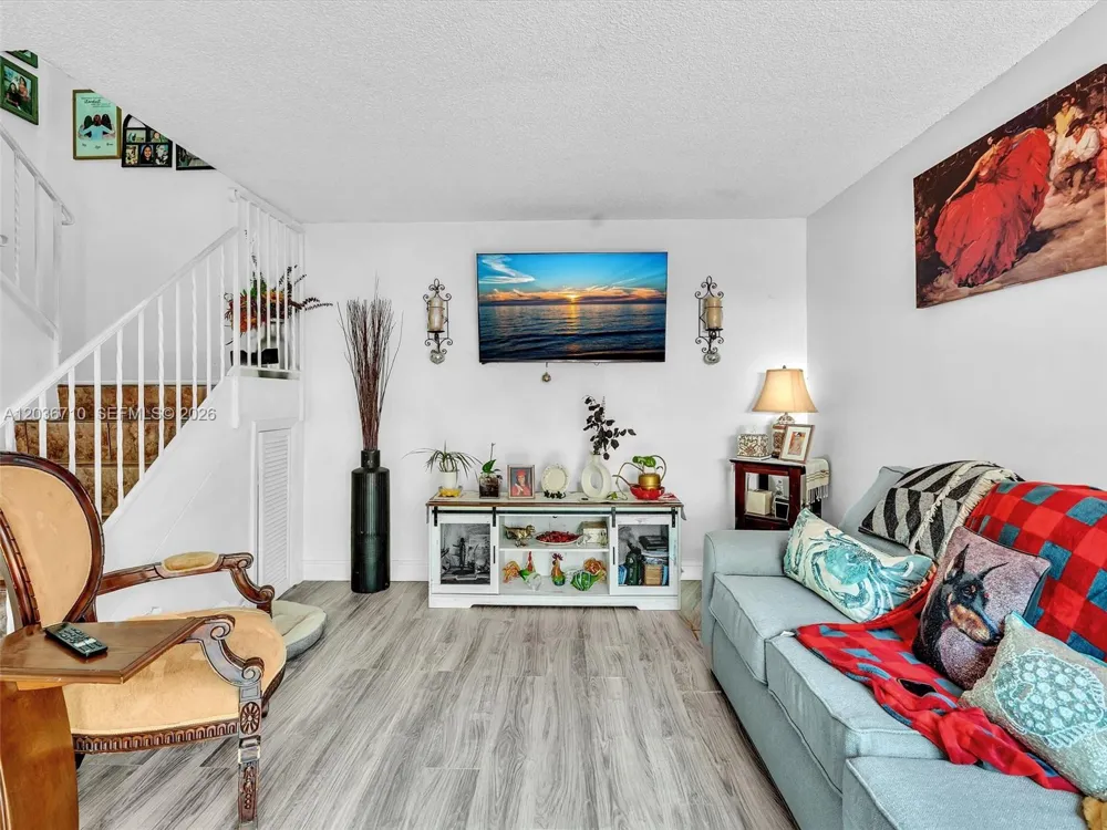 3483 SW 52nd Ave Pembroke Park, FL 33023