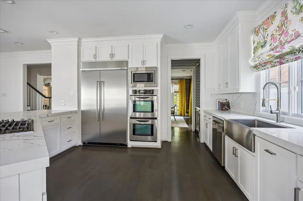 4028 Byron Street West University Place, TX 77005