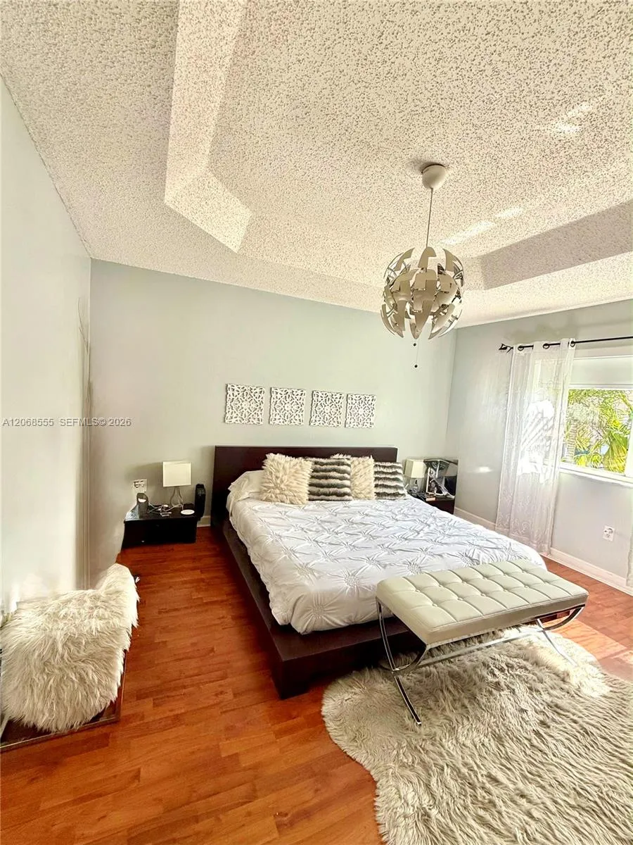 5042 NW 5042 NW 114 CT #5042 Doral, FL 33178