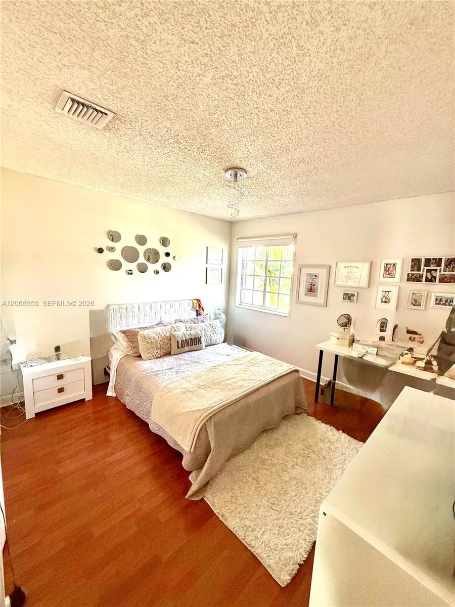 5042 NW 5042 NW 114 CT #5042 Doral, FL 33178