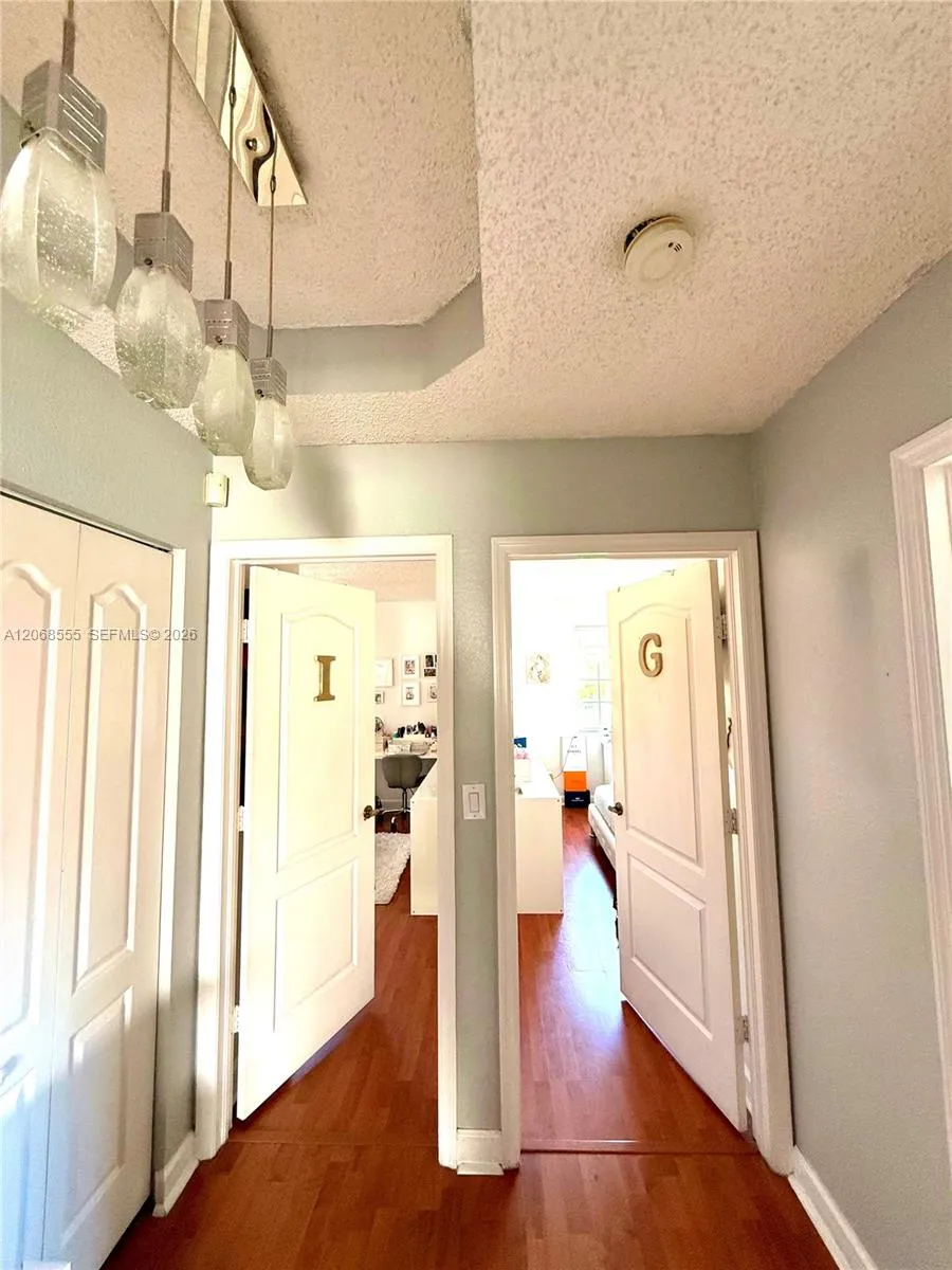 5042 NW 5042 NW 114 CT #5042 Doral, FL 33178