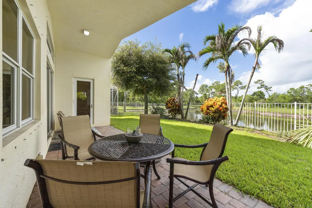 1040 SE Fleming Way Stuart, FL 34997