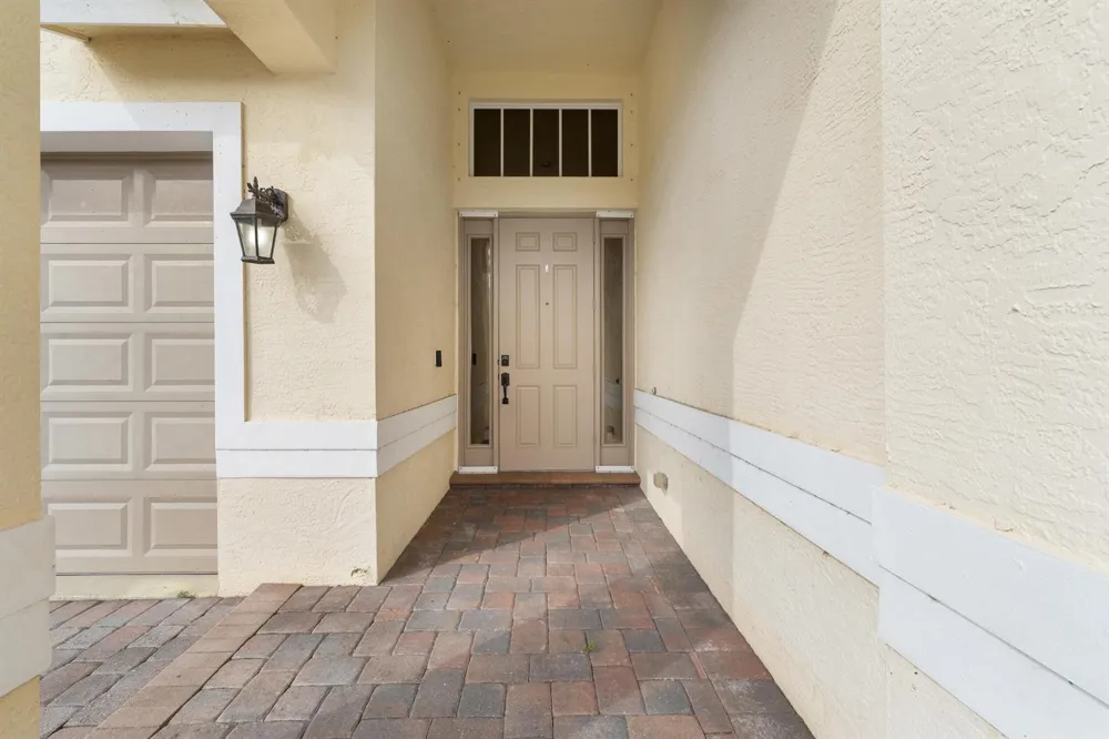 1040 SE Fleming Way Stuart, FL 34997