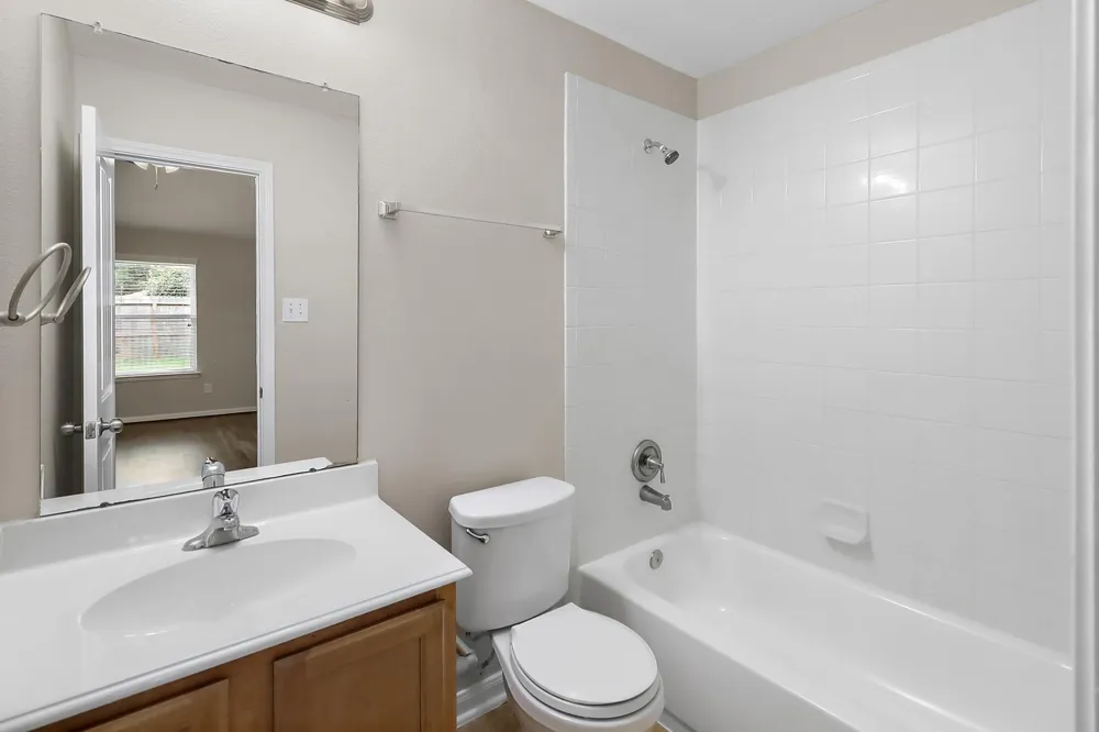 17123 Broken Back Drive Crosby, TX 77532