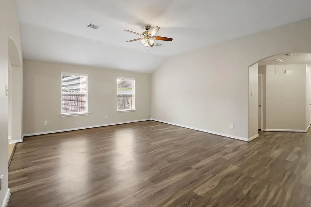 17123 Broken Back Drive Crosby, TX 77532