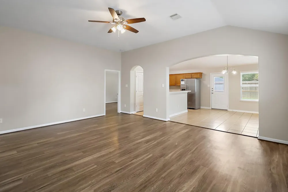 17123 Broken Back Drive Crosby, TX 77532