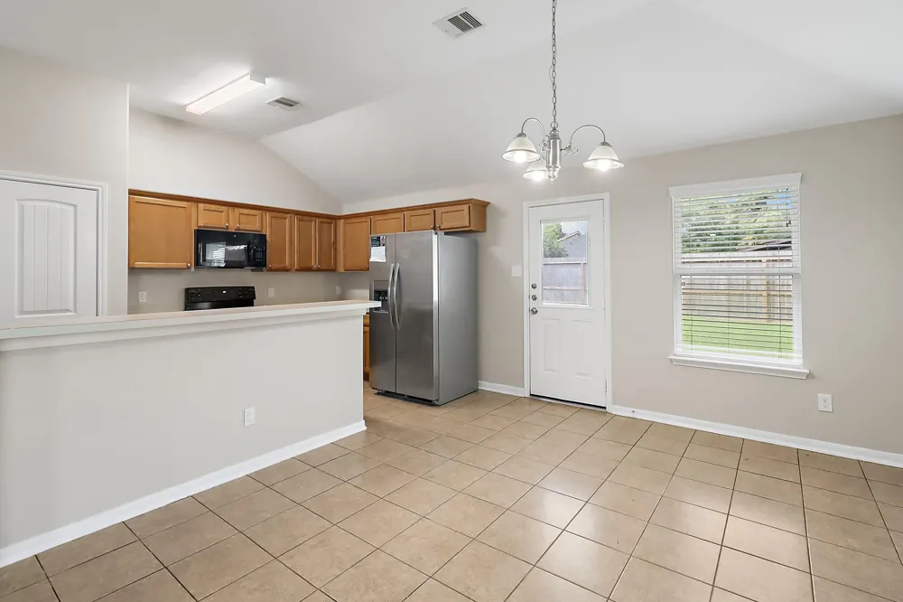 17123 Broken Back Drive Crosby, TX 77532