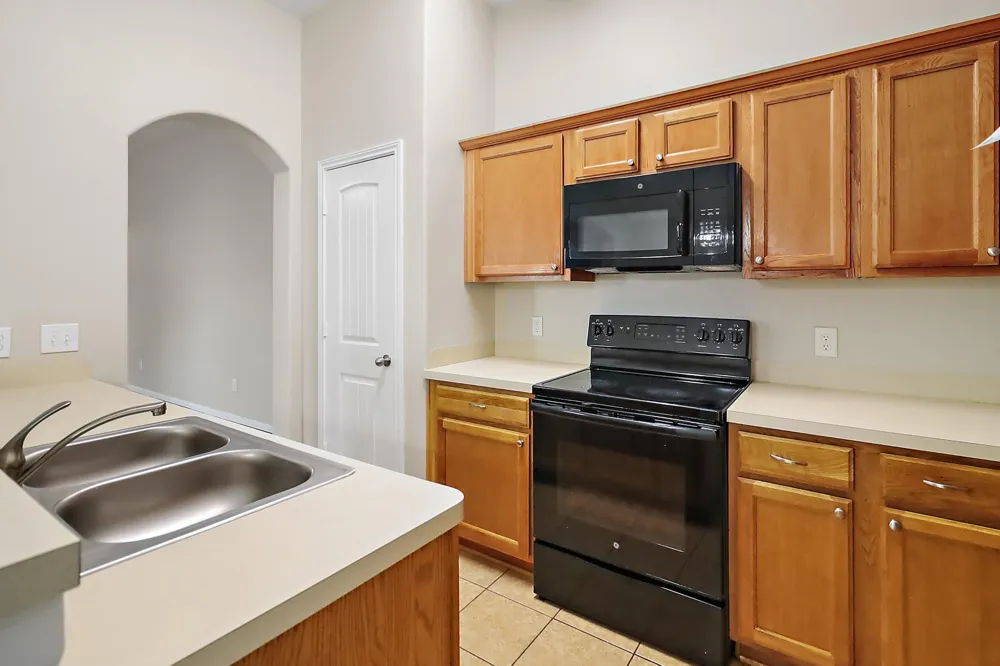 17123 Broken Back Drive Crosby, TX 77532