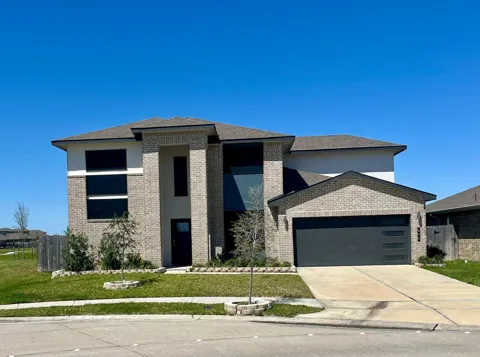 842 Dahlia Petal Drive