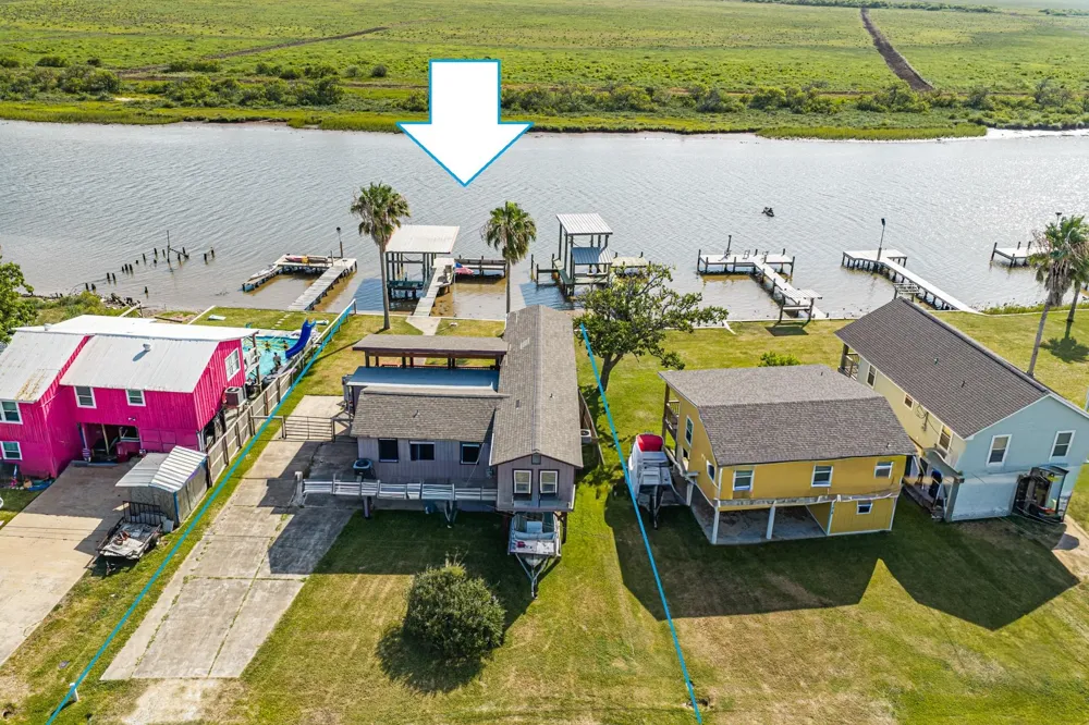 1428 Cr 616 Street Sargent, TX 77414
