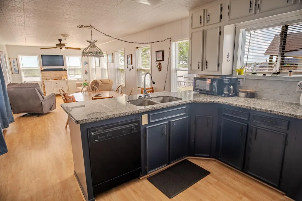 1428 Cr 616 Street Sargent, TX 77414