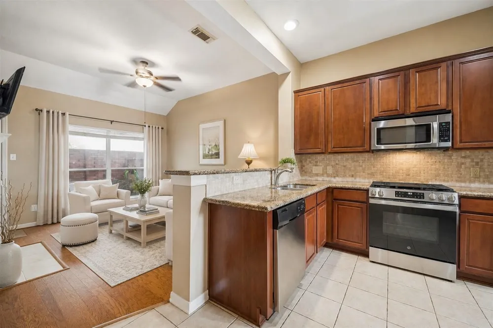7206 Welshwood Lane Sugar Land, TX 77479