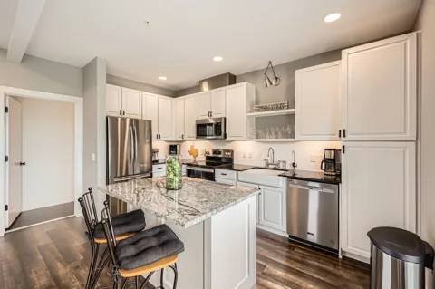 4704 Sunset Trail #1205