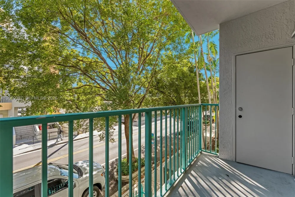 6001 SW 70th St #227 South Miami, FL 33143