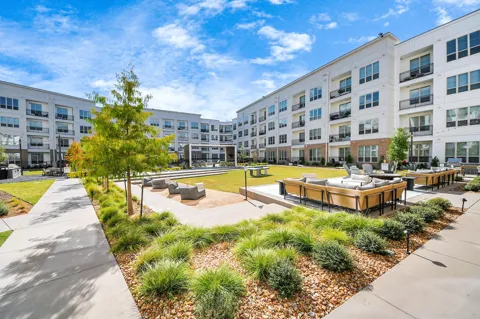 15635 Memorial Drive #477