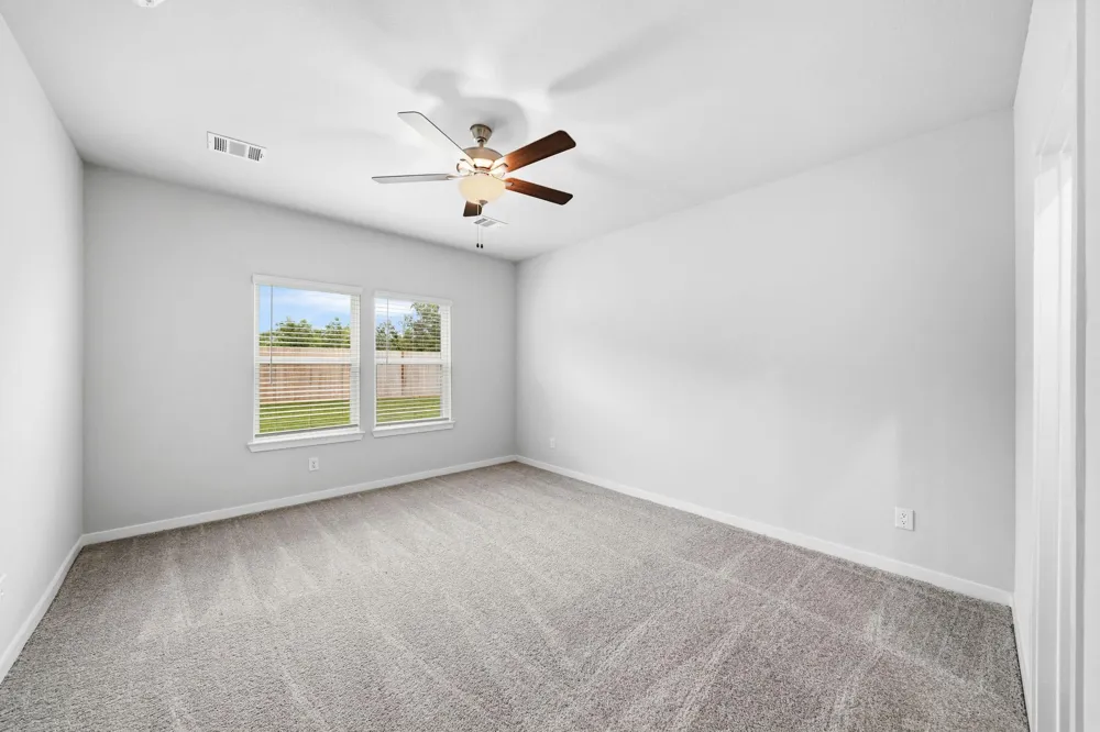 11502 Youngquist Drive Mont Belvieu, TX 77535