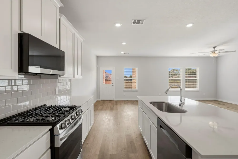 117 Bayou Bend Court Angleton, TX 77515