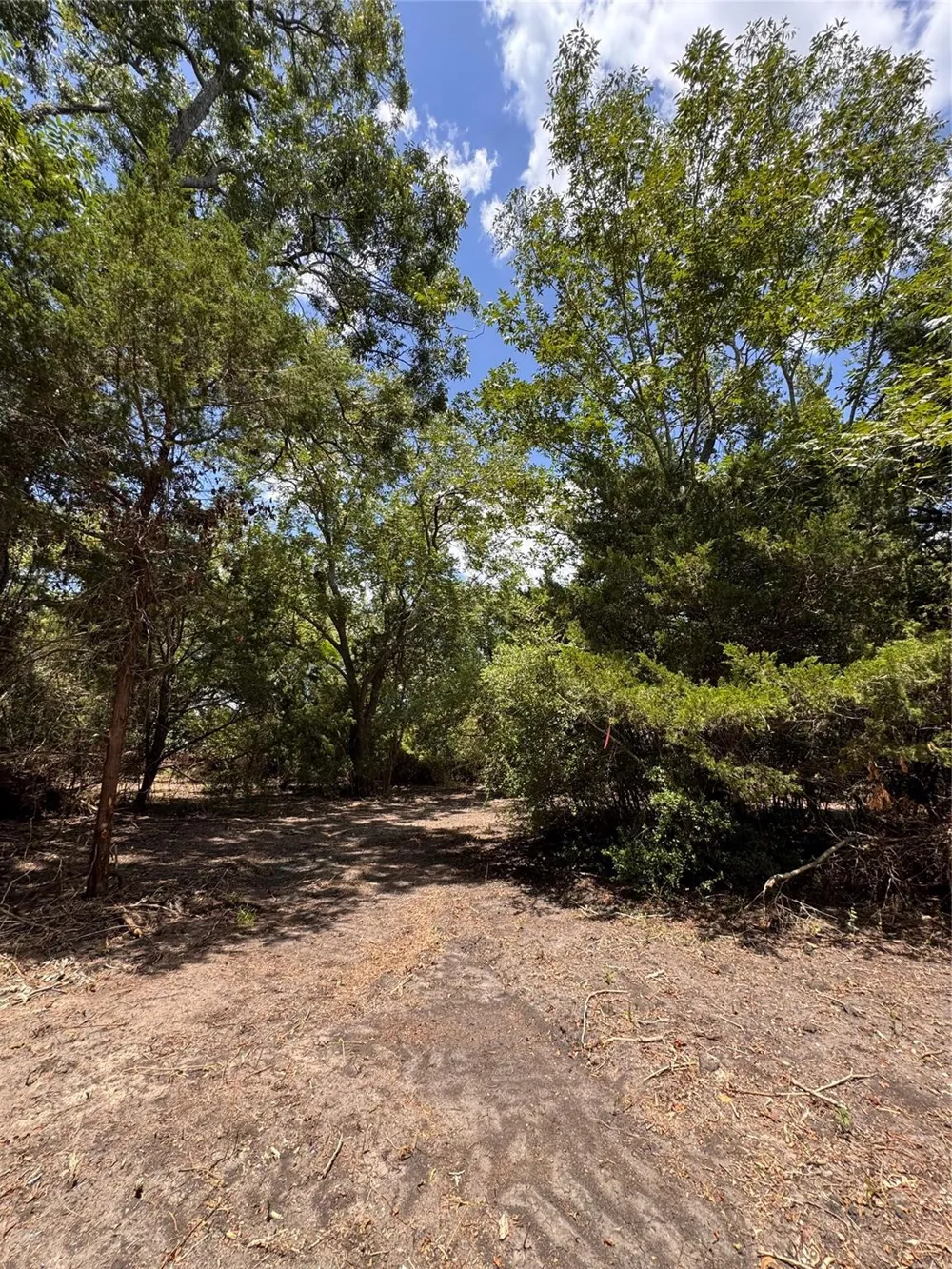 4400 Klekar-Gin Schulenburg, TX 78956