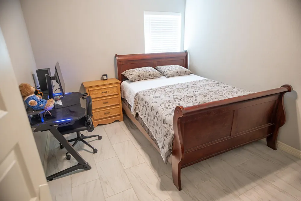 513 Yorktown Avenue Clute, TX 77531