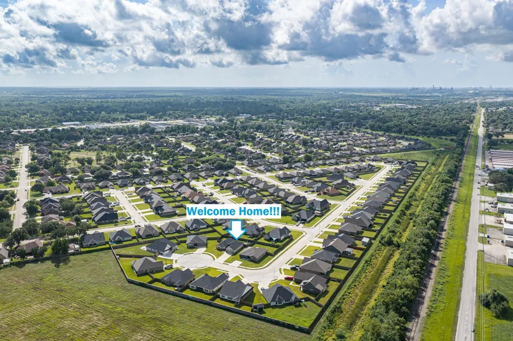 513 Yorktown Avenue Clute, TX 77531