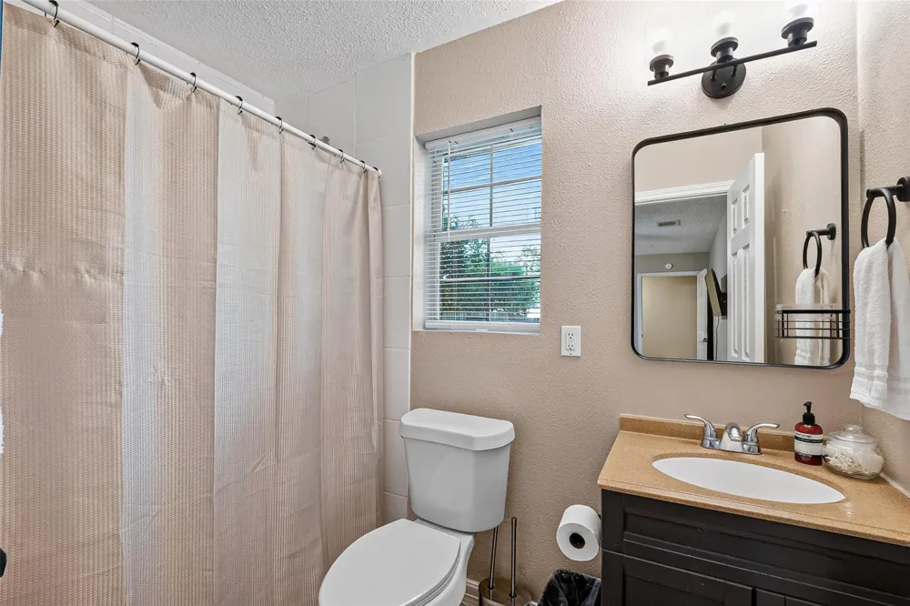 313 S Carroll Street La Porte, TX 77571