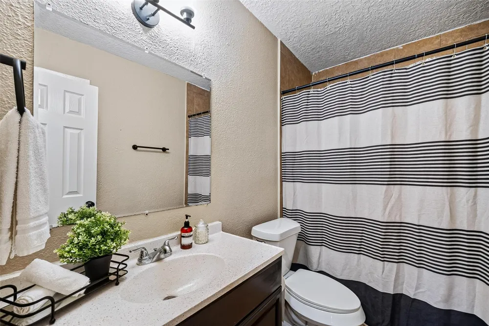 313 S Carroll Street La Porte, TX 77571