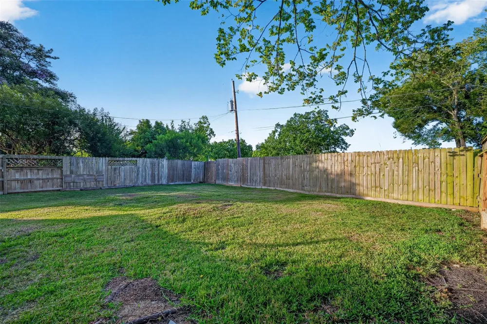313 S Carroll Street La Porte, TX 77571
