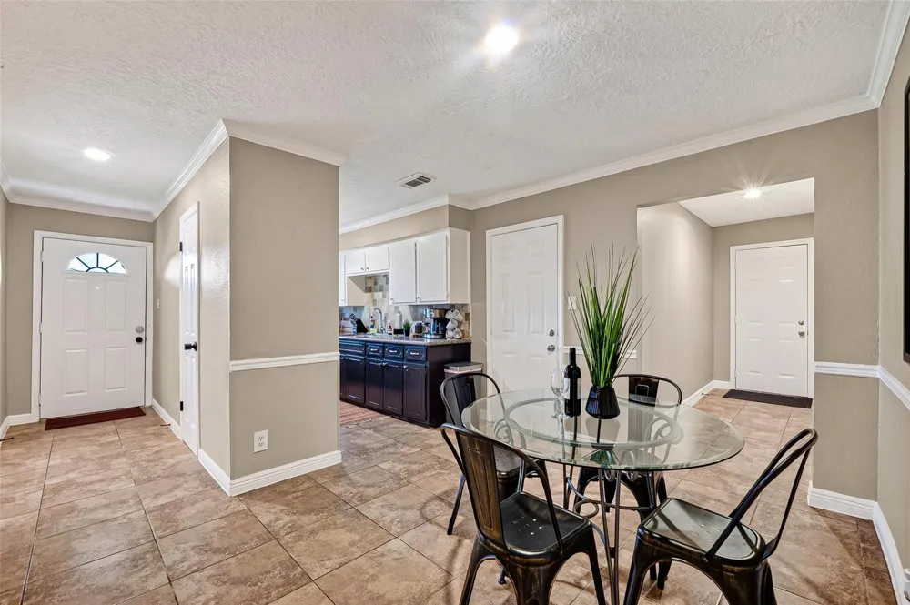 313 S Carroll Street La Porte, TX 77571