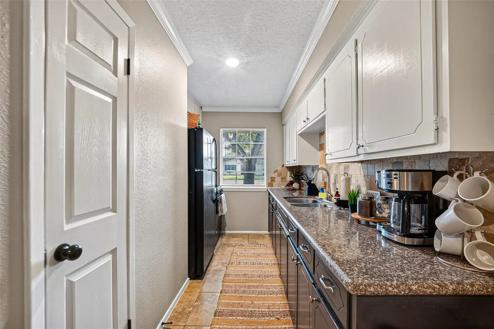 313 S Carroll Street La Porte, TX 77571