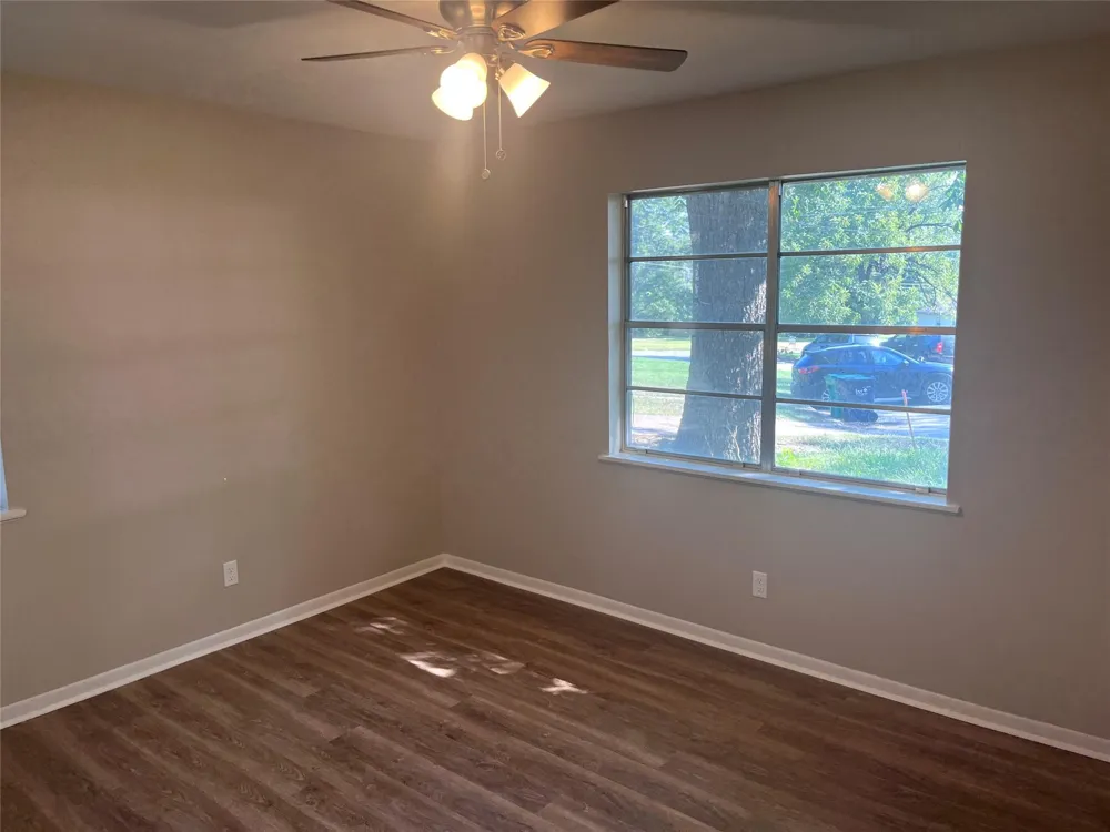 211 Scott Court Brenham, TX 77833