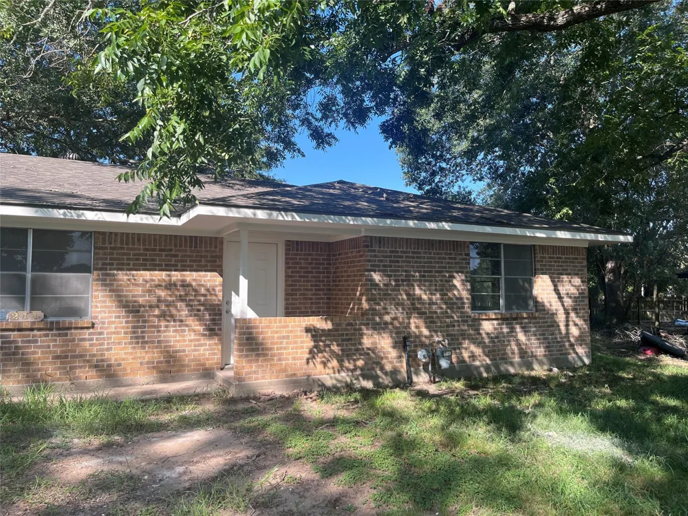 211 Scott Court Brenham, TX 77833