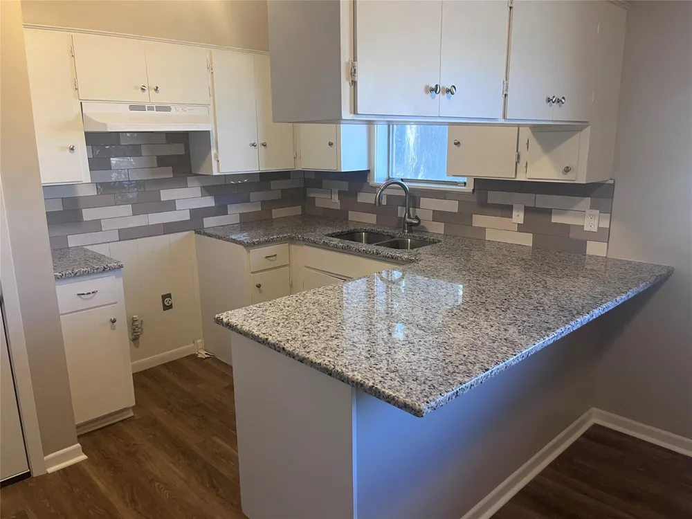 211 Scott Court Brenham, TX 77833