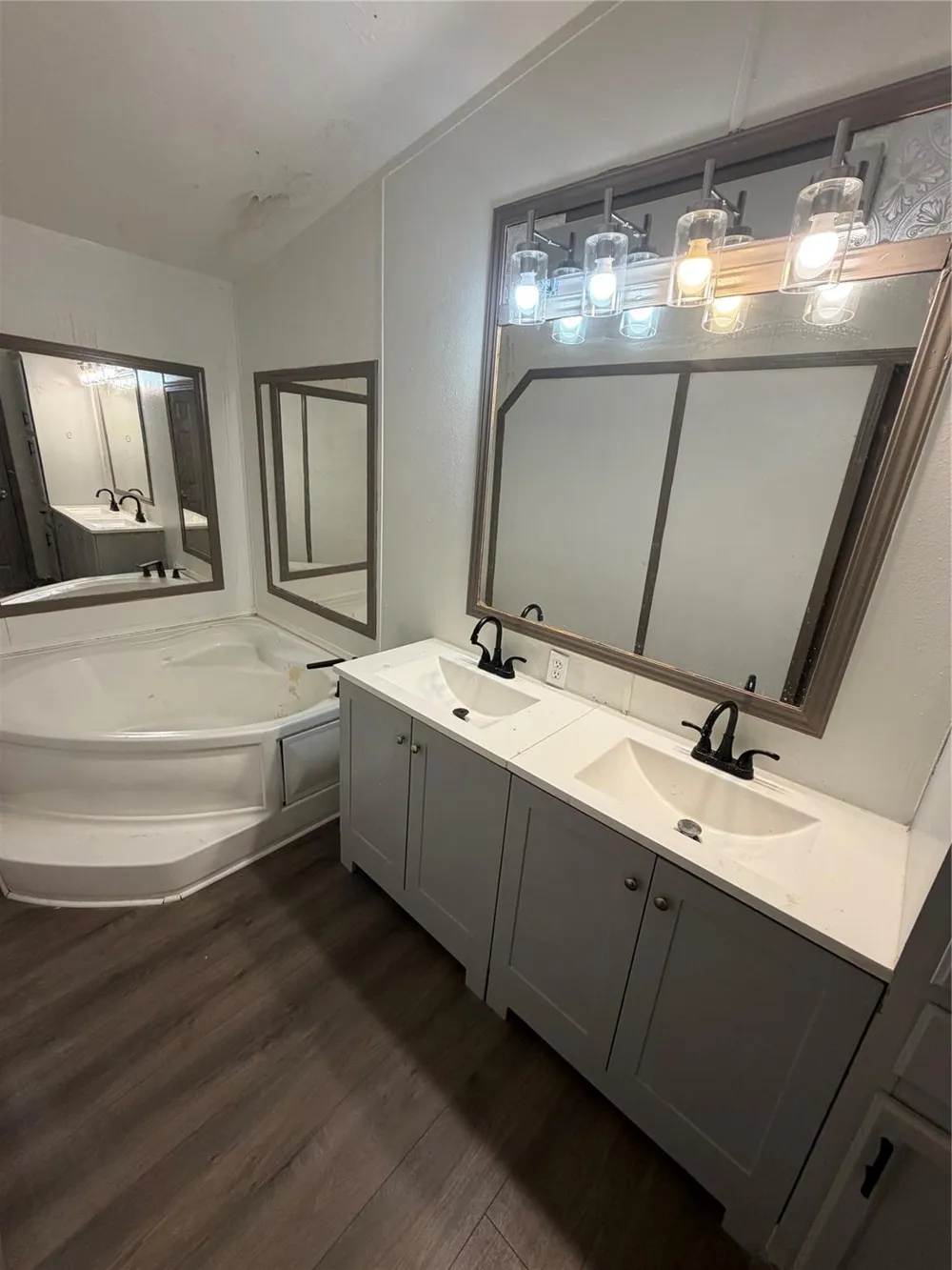 21430 Dunn Porter, TX 77357