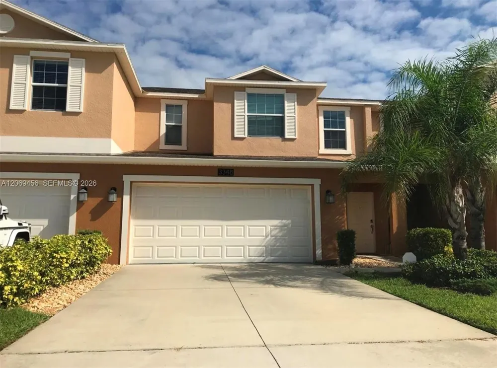 3348 RODRICK CIR #. Orlando, FL 32824