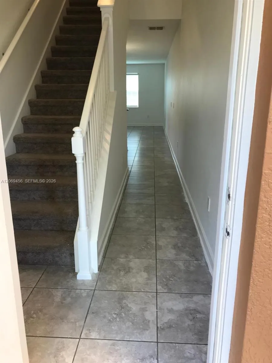 3348 RODRICK CIR #. Orlando, FL 32824