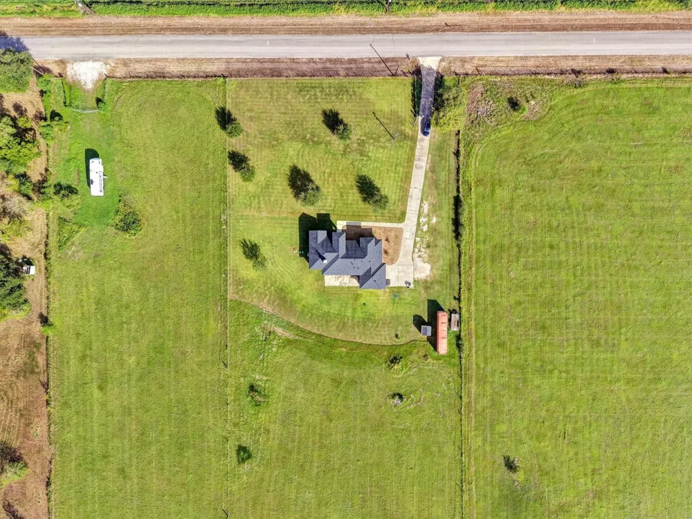 8131 Brinkmeyer Road Needville, TX 77461