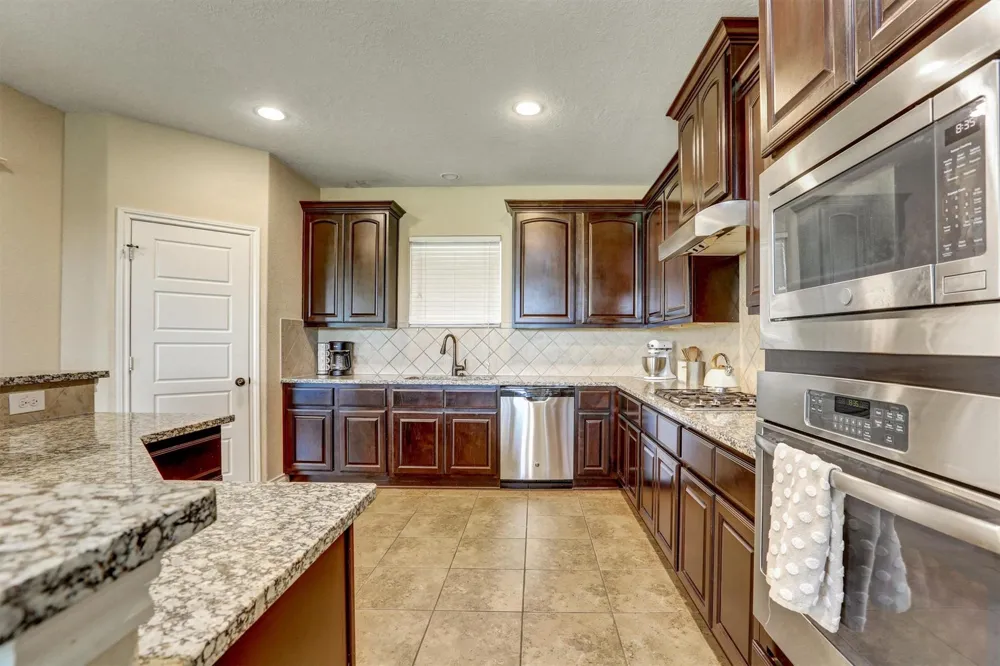 8131 Brinkmeyer Road Needville, TX 77461