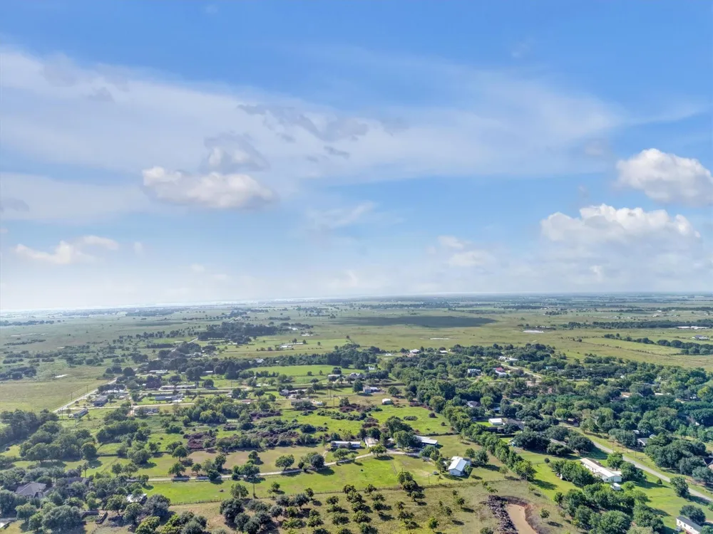 8131 Brinkmeyer Road Needville, TX 77461