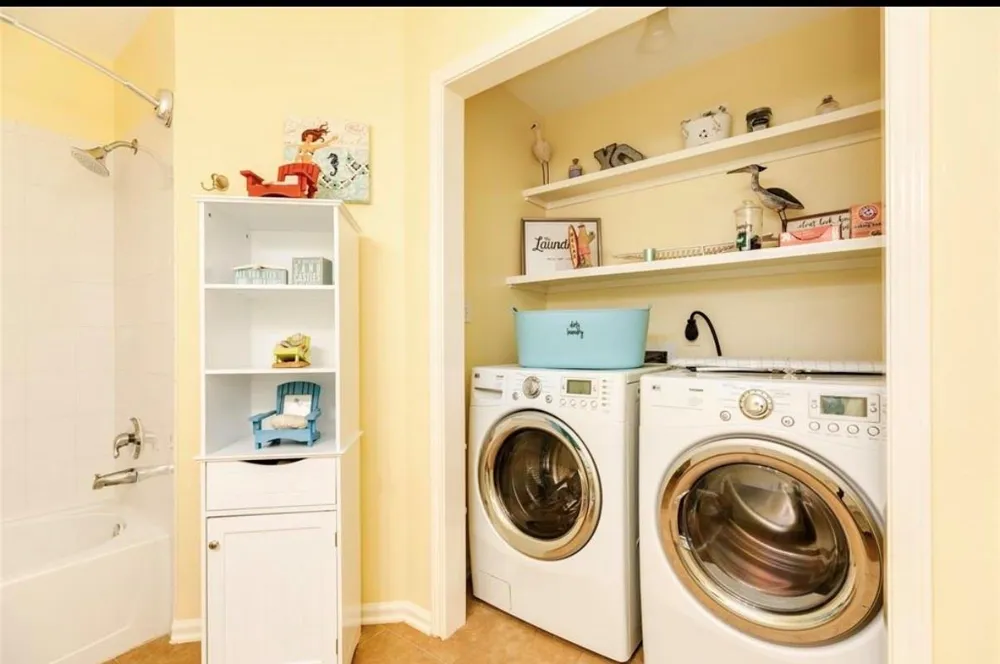 23171 Fresca Street Galveston, TX 77554