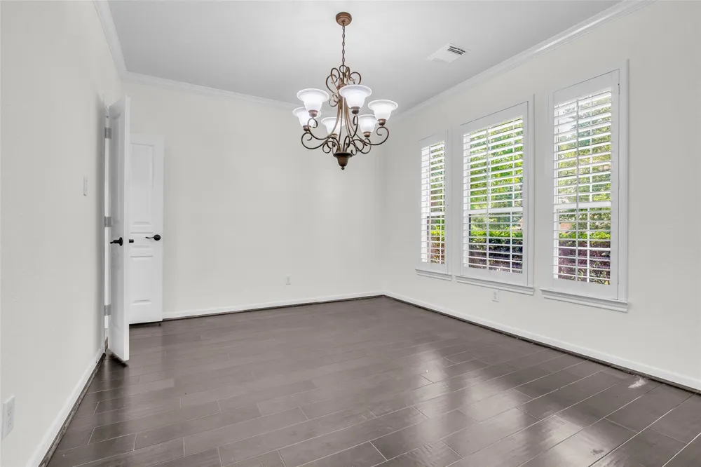 79 W Shale Creek Circle The Woodlands, TX 77382