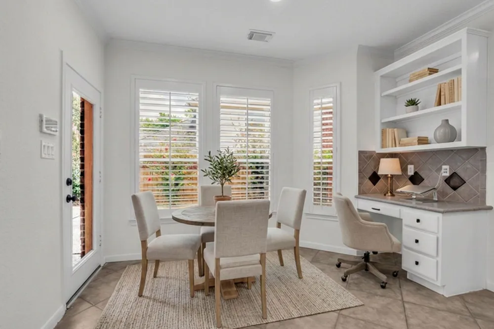 79 W Shale Creek Circle The Woodlands, TX 77382