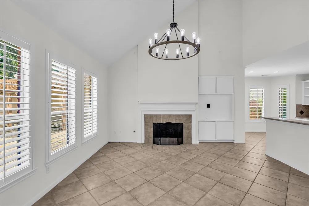 79 W Shale Creek Circle The Woodlands, TX 77382