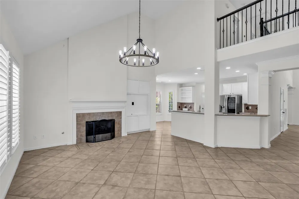 79 W Shale Creek Circle The Woodlands, TX 77382