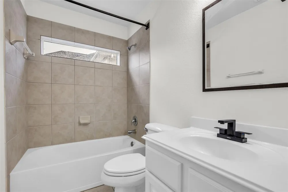79 W Shale Creek Circle The Woodlands, TX 77382